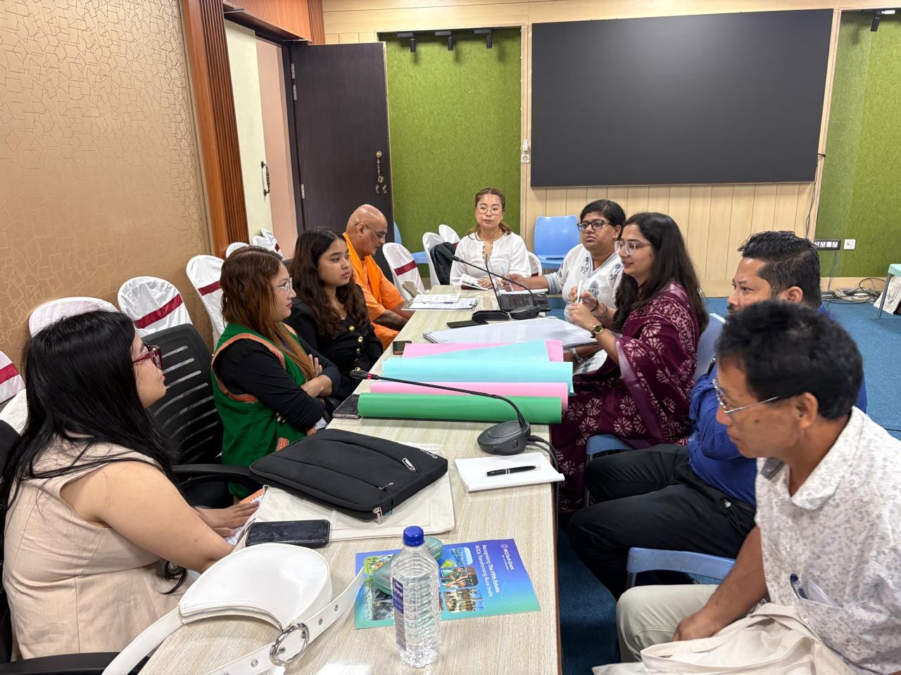 Small-group discussion during the HCLFoundation roundtable on Arunachal Pradesh development needs
